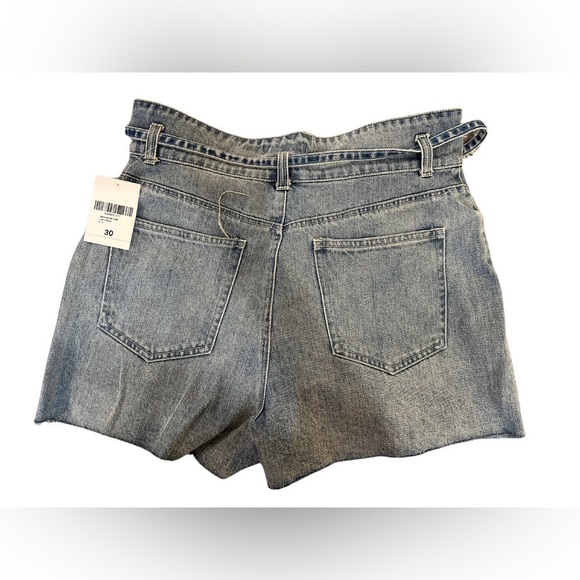 Forever 21 High Waisted Jean Shorts - Light Wash - Picture 3 of 9